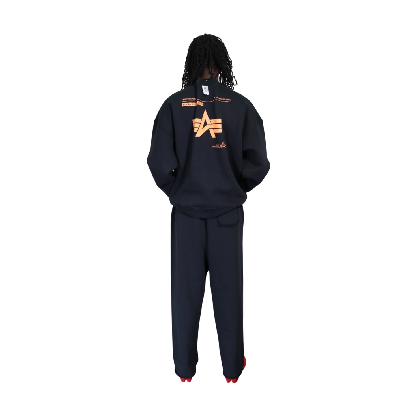 BOX PLEAT CREWNECK