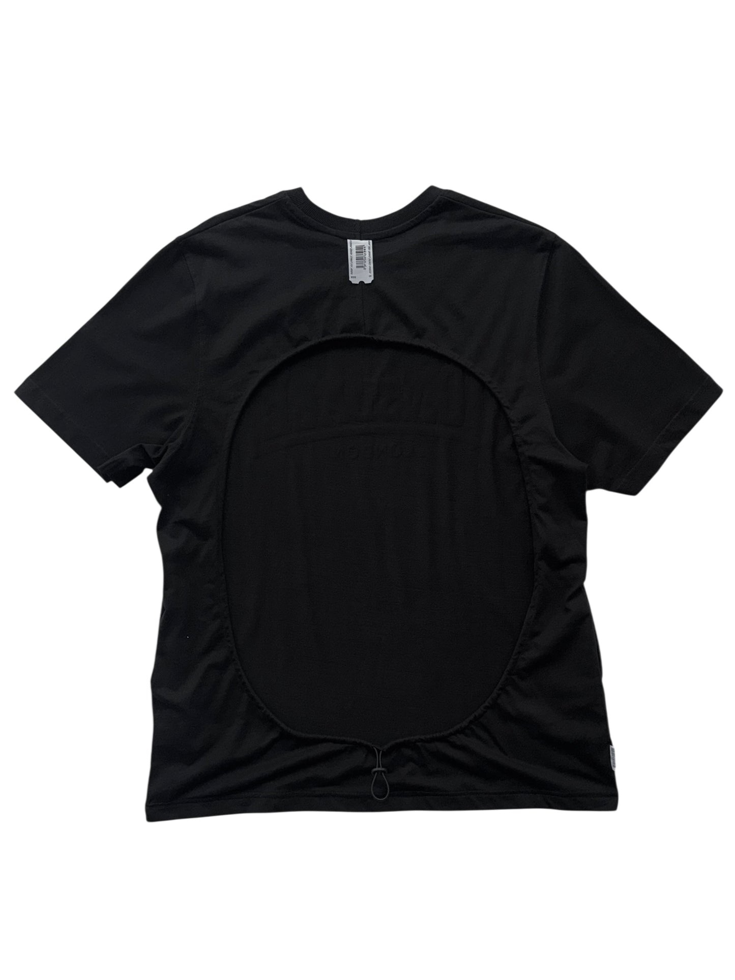 BACKLESS TEE