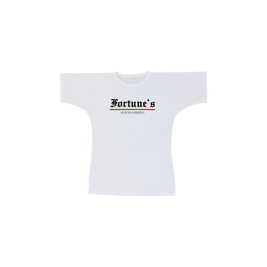 FORTUNE'S HIDING FITTED TEE