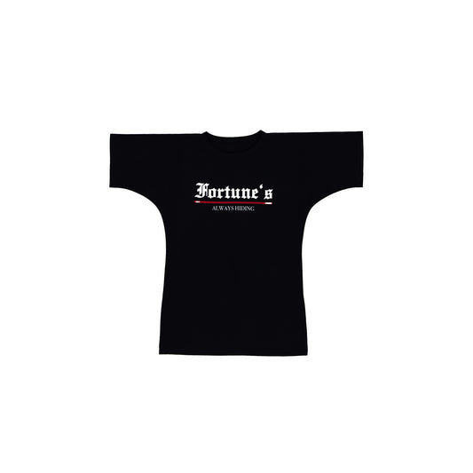 FORTUNE'S HIDING FITTED TEE