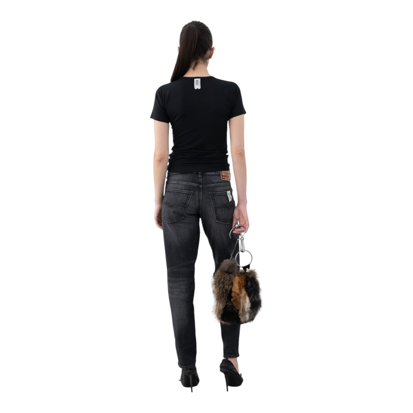 FORTUNE'S HIDING FITTED TEE