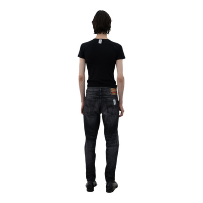 PLEATED JEANS