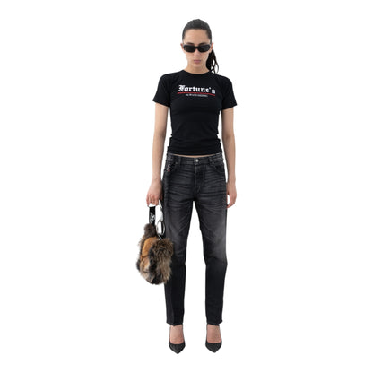 FORTUNE'S HIDING FITTED TEE